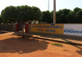 GUAJARÁ: vigilante flagra ladrões dentro de escola