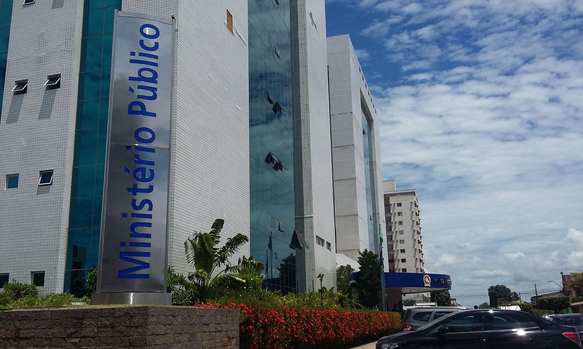 MP pede suspensão do decreto e medidas mais rígidas